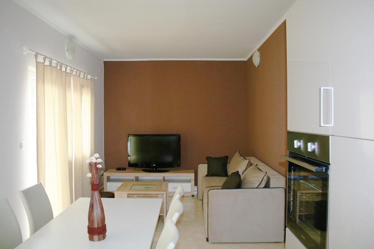 Apartments Stina Seget Vranjica Exterior photo